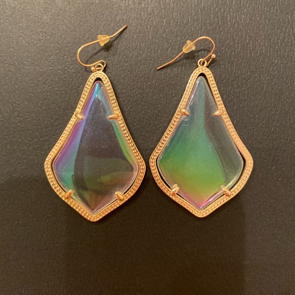 KENDRA SCOTT | Iridescent Earrings - Picture 2 of 3